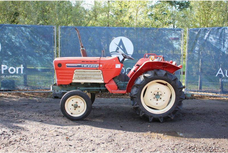 Yanmar YM2202 - Tractor: afbeelding 2 Yanmar YM2202 - Tractor: afbeelding 2