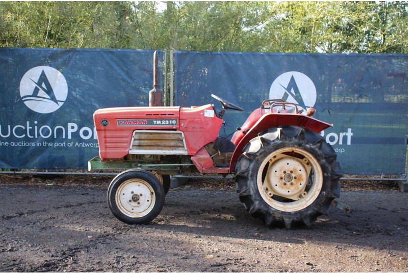 Yanmar YM2310 - Tractor: afbeelding 2 Yanmar YM2310 - Tractor: afbeelding 2
