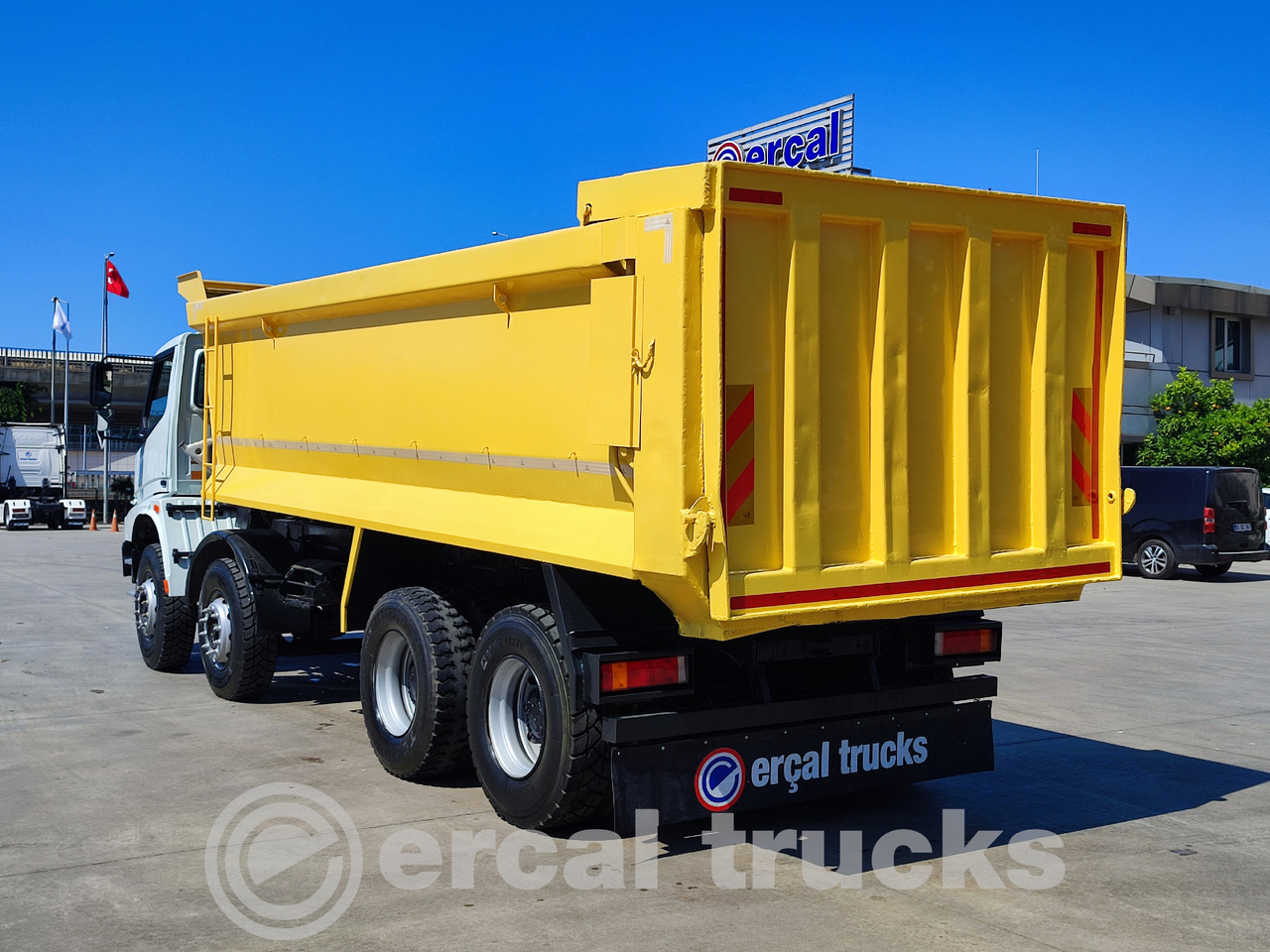 BMC 2009 PRO 935 8X4 - HARDOX TİPPER - Kipper vrachtwagen: afbeelding 4 BMC 2009 PRO 935 8X4 - HARDOX TİPPER - Kipper vrachtwagen: afbeelding 4