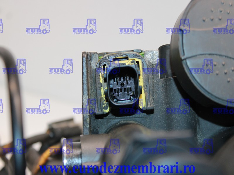 BATERIE FILTRU COMBUSTIBIL DAF XF106 MX-11 1951946, 2133320, 2164459, 2184057 - Brandstoffilter voor Vrachtwagen: afbeelding 4 BATERIE FILTRU COMBUSTIBIL DAF XF106 MX-11 1951946, 2133320, 2164459, 2184057 - Brandstoffilter voor Vrachtwagen: afbeelding 4