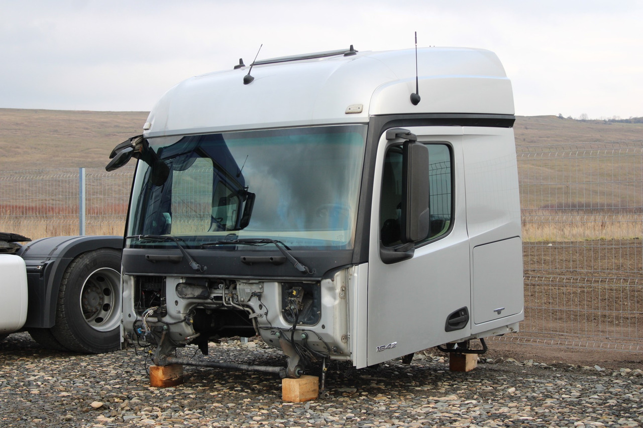 CABINA MERCEDES ACTROS MP4 STREAMSPACE 2.5 - Cabine voor Vrachtwagen: afbeelding 3 CABINA MERCEDES ACTROS MP4 STREAMSPACE 2.5 - Cabine voor Vrachtwagen: afbeelding 3