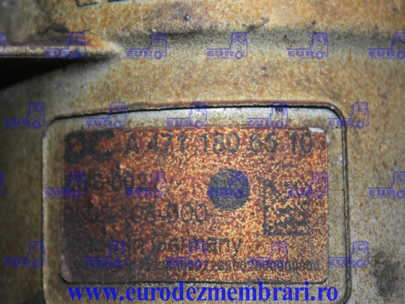 CARCASA POMPA APA + FILTRU ULEI MERCEDES ACTROS MP4 A4711806510 - Waterpomp voor Vrachtwagen: afbeelding 2 CARCASA POMPA APA + FILTRU ULEI MERCEDES ACTROS MP4 A4711806510 - Waterpomp voor Vrachtwagen: afbeelding 2