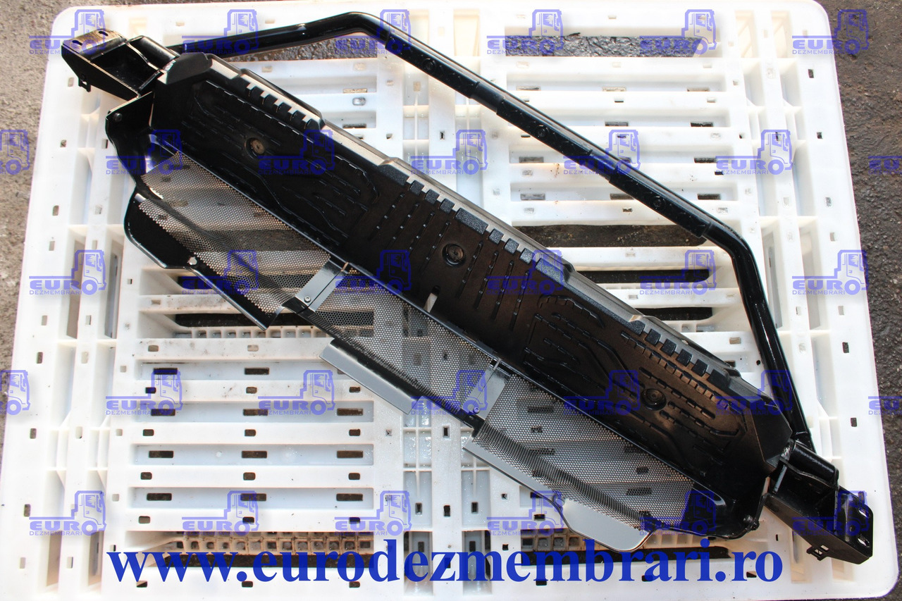 SCARA FRONTALA MAN TGS TG3 81.41610.5807, 81.41610.5788, 81.41614.0361 - Bumper voor Vrachtwagen: afbeelding 1 SCARA FRONTALA MAN TGS TG3 81.41610.5807, 81.41610.5788, 81.41614.0361 - Bumper voor Vrachtwagen: afbeelding 1