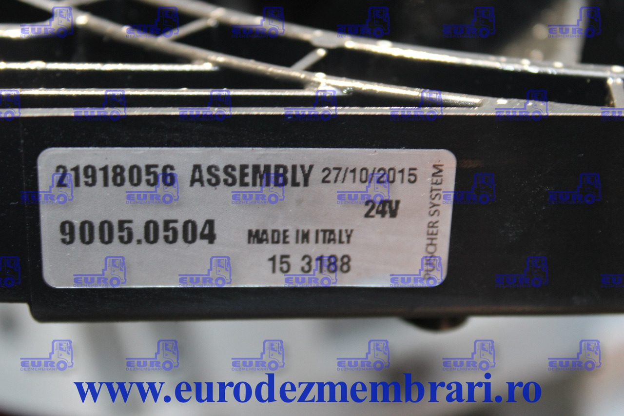 VENTILATOARE RACIRE VOLVO FH4 21918056 - Radiateur voor Vrachtwagen: afbeelding 3 VENTILATOARE RACIRE VOLVO FH4 21918056 - Radiateur voor Vrachtwagen: afbeelding 3