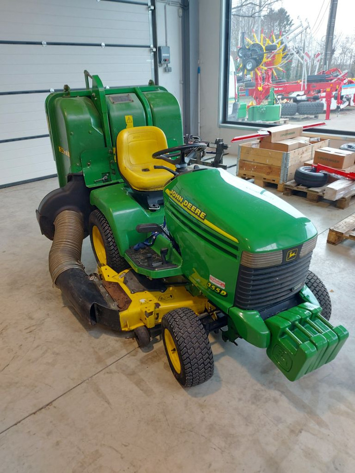 John Deere 355D - Mini tractor: afbeelding 1 John Deere 355D - Mini tractor: afbeelding 1