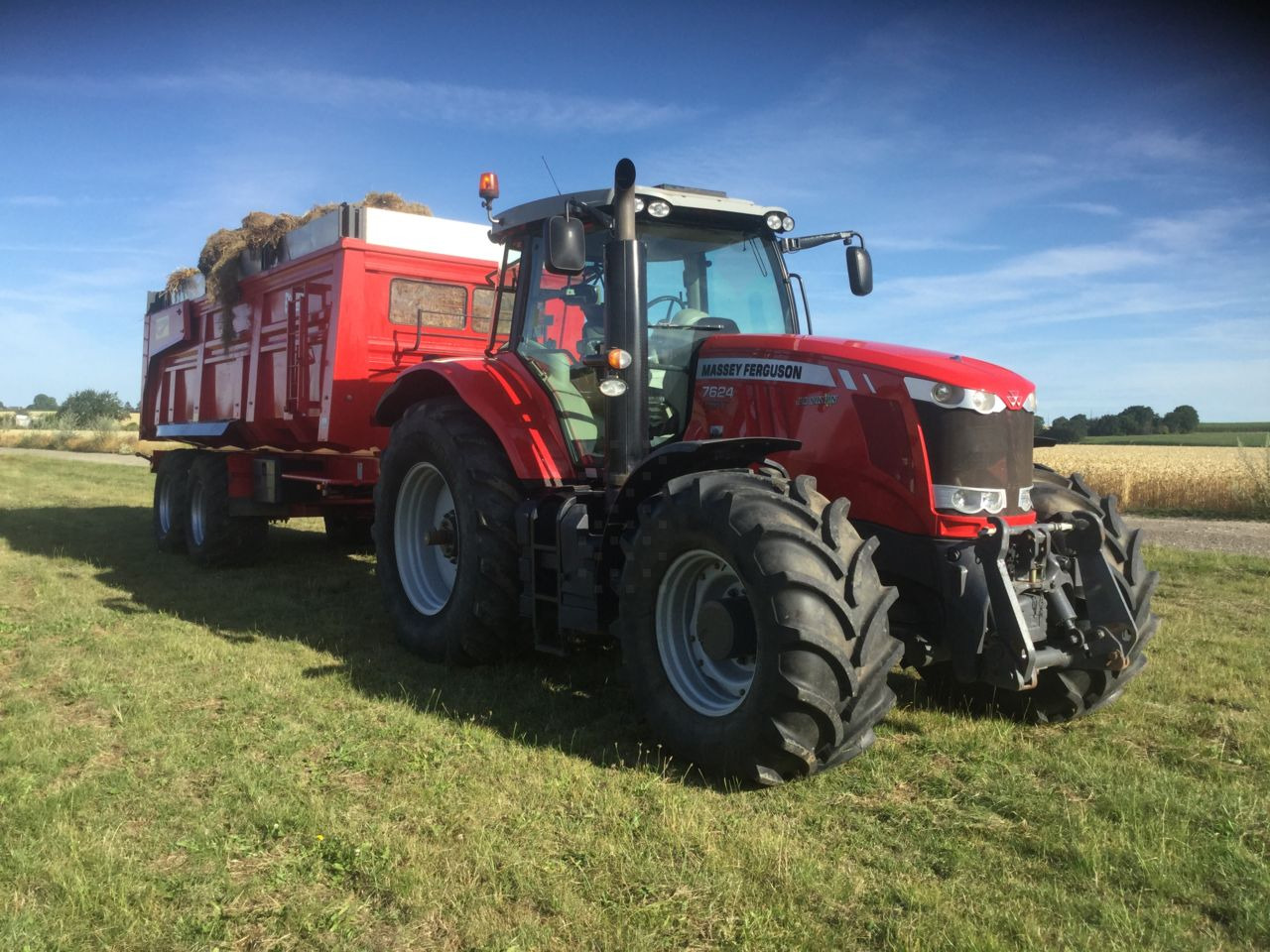 Massey Ferguson 7624 DYNA VT - Tractor: afbeelding 3 Massey Ferguson 7624 DYNA VT - Tractor: afbeelding 3