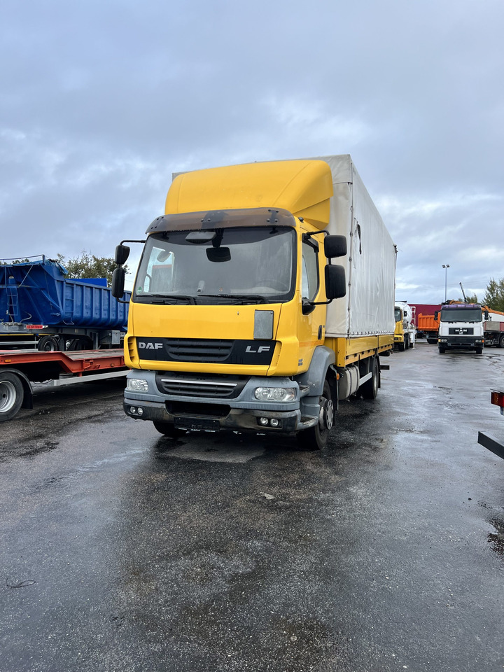 CAMION TAULINER DAF 55.250 - Schuifzeilen vrachtwagen: afbeelding 1 CAMION TAULINER DAF 55.250 - Schuifzeilen vrachtwagen: afbeelding 1