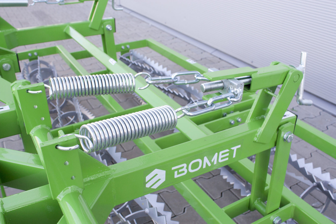 BOMET Wały strunowe podwójne z dociskiem sprężynowym 2,8 m / Doppelte Krümelwalzen mit Federspanneisen / Double string rollers with spring pressure2,8m / Двухрядные струнные катки с пружинным прижиманием 2, - Landbouw wals: afbeelding 5 BOMET Wały strunowe podwójne z dociskiem sprężynowym 2,8 m / Doppelte Krümelwalzen mit Federspanneisen / Double string rollers with spring pressure2,8m / Двухрядные струнные катки с пружинным прижиманием 2, - Landbouw wals: afbeelding 5