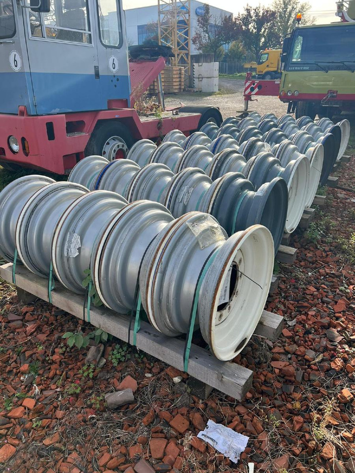 Liebherr Zubehör = Stahlfelgen für LTM Mobilkräne ab Baujahr 2016 - Typ 25-11.00/1,7 - Mobiele kraan: afbeelding 1 Liebherr Zubehör = Stahlfelgen für LTM Mobilkräne ab Baujahr 2016 - Typ 25-11.00/1,7 - Mobiele kraan: afbeelding 1