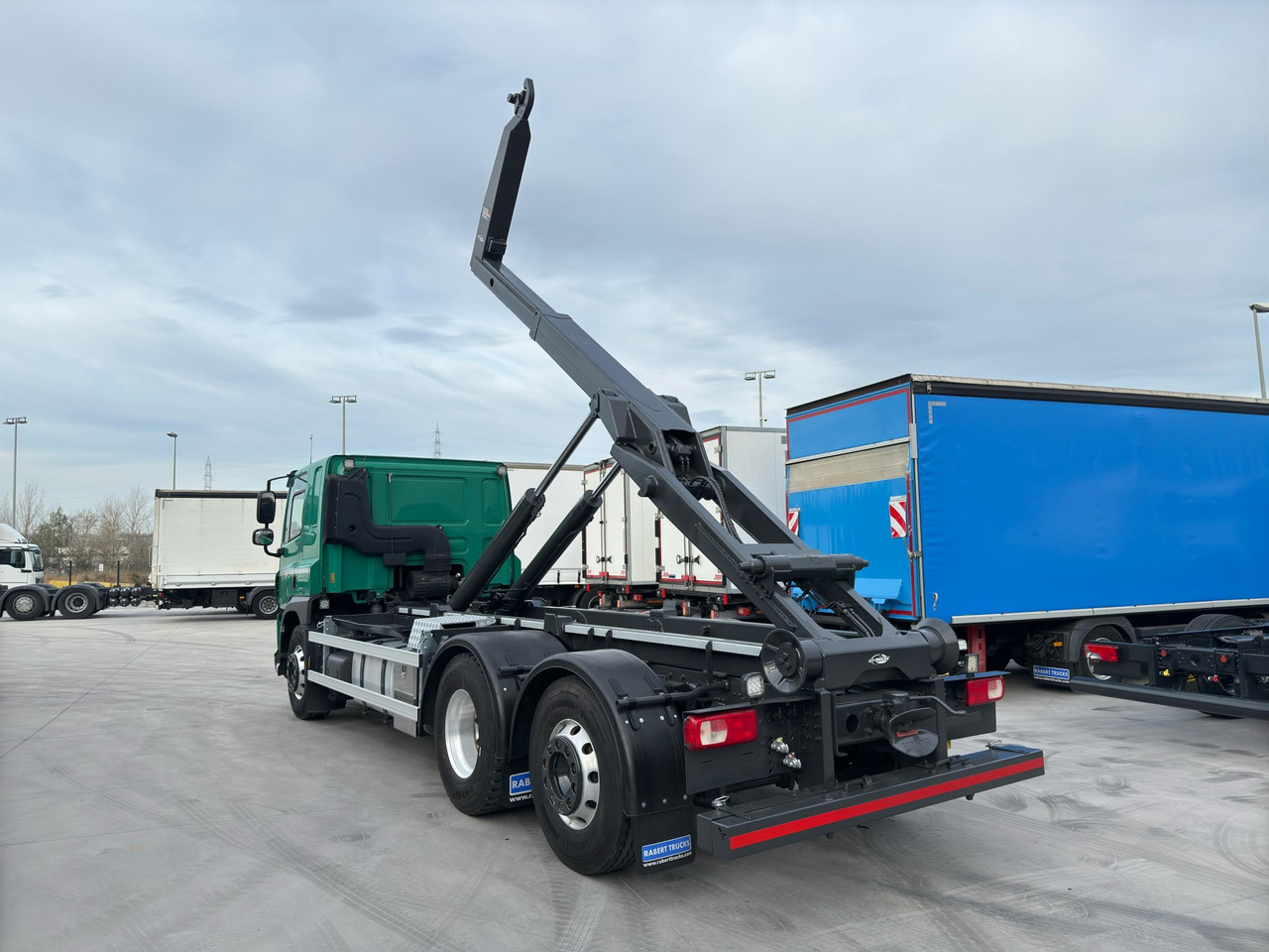 DAF CF450 6x2 E6 (Multilift) - Haakarmsysteem vrachtwagen: afbeelding 4 DAF CF450 6x2 E6 (Multilift) - Haakarmsysteem vrachtwagen: afbeelding 4