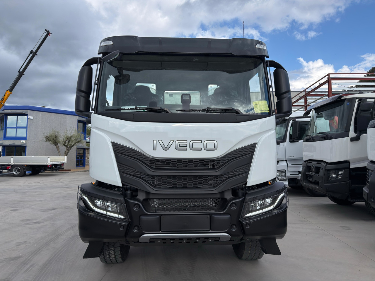 IVECO AD380T46 6x4 E6 (Chassis) - Chassis vrachtwagen: afbeelding 3 IVECO AD380T46 6x4 E6 (Chassis) - Chassis vrachtwagen: afbeelding 3