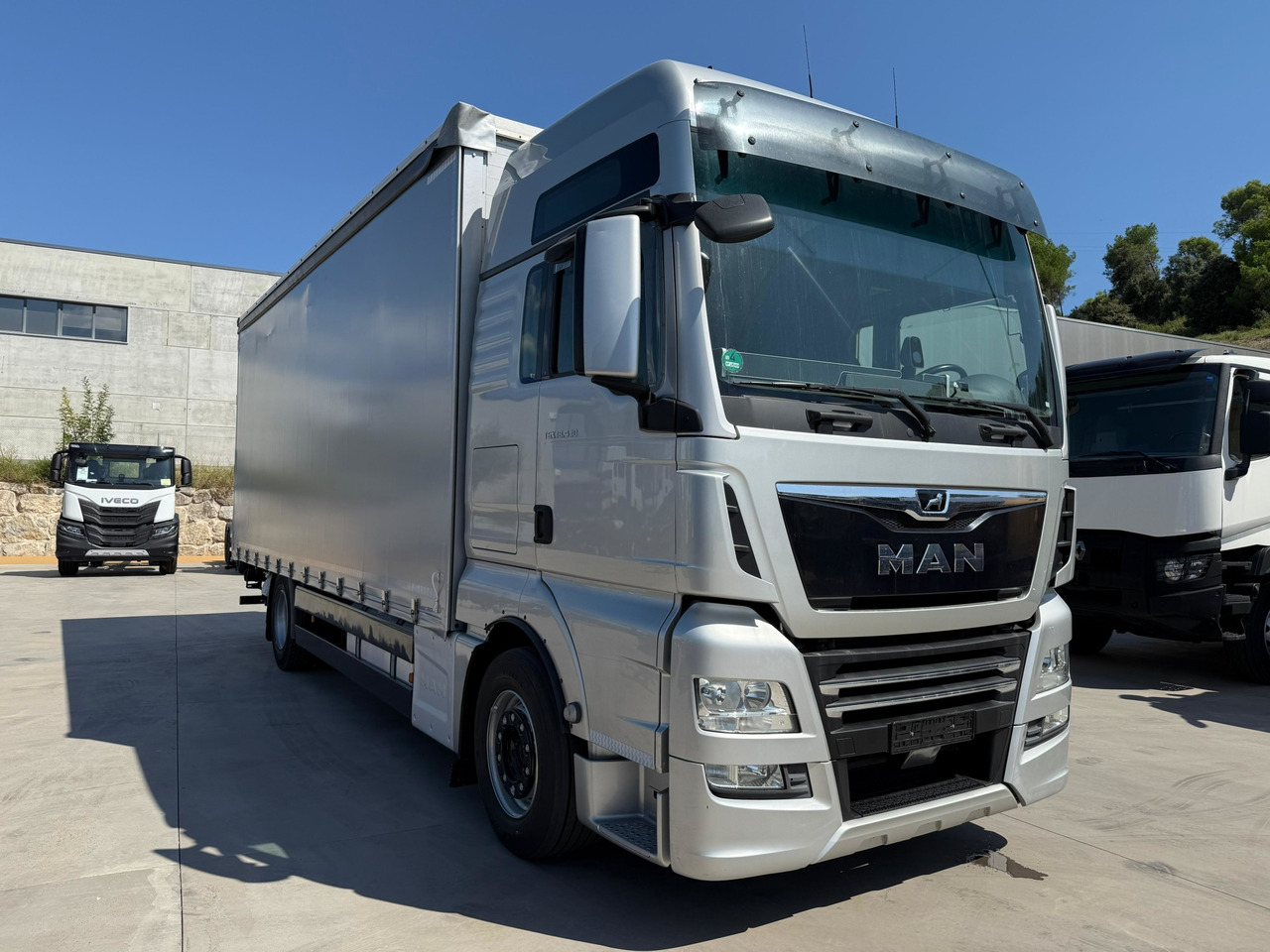MAN 18.430 LL TGX E6 (Tauliner) - Schuifzeilen vrachtwagen: afbeelding 2 MAN 18.430 LL TGX E6 (Tauliner) - Schuifzeilen vrachtwagen: afbeelding 2