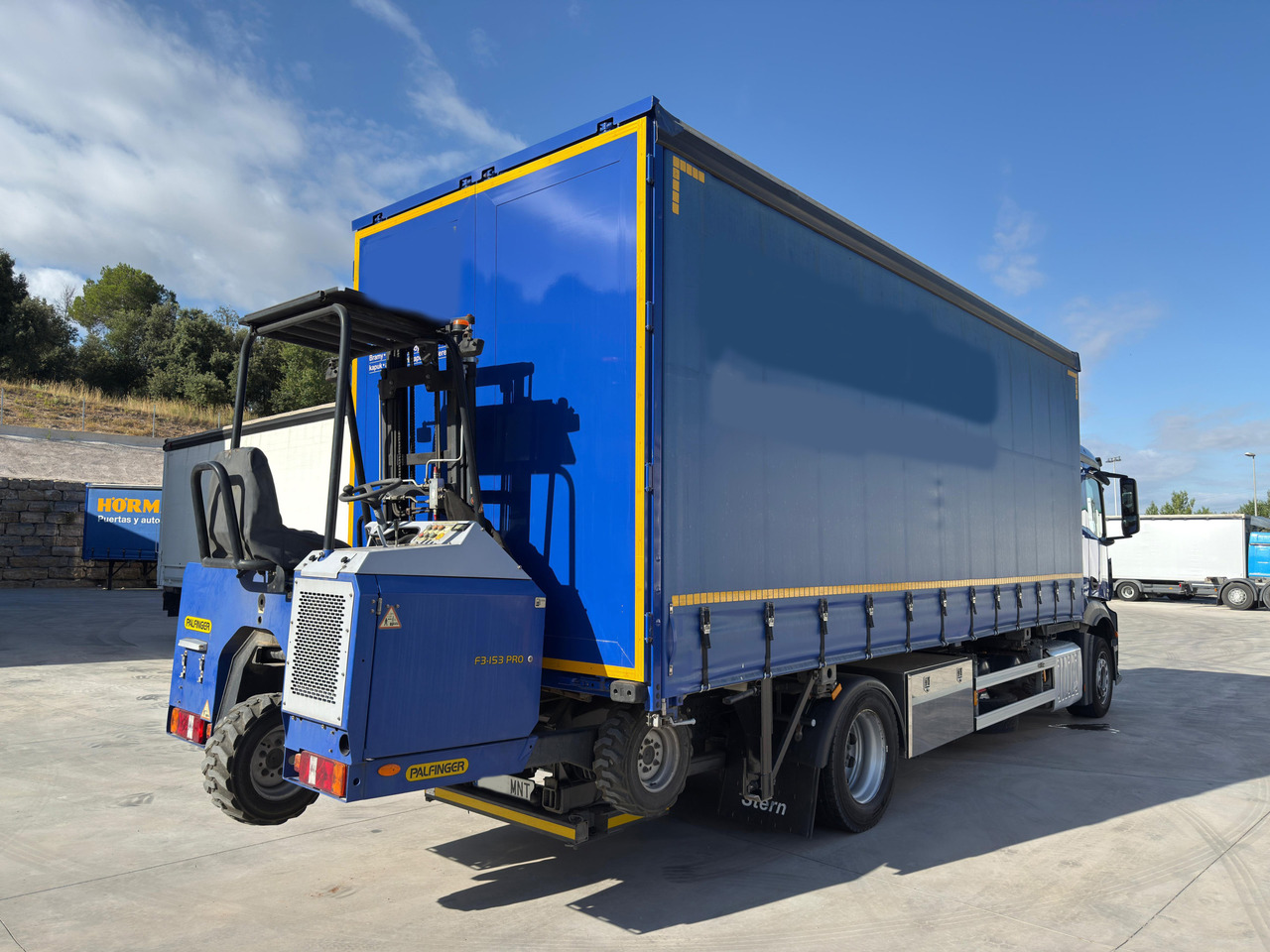 MERCEDES BENZ 18.33 Antos E6 (Self-portable) - Schuifzeilen vrachtwagen: afbeelding 3 MERCEDES BENZ 18.33 Antos E6 (Self-portable) - Schuifzeilen vrachtwagen: afbeelding 3