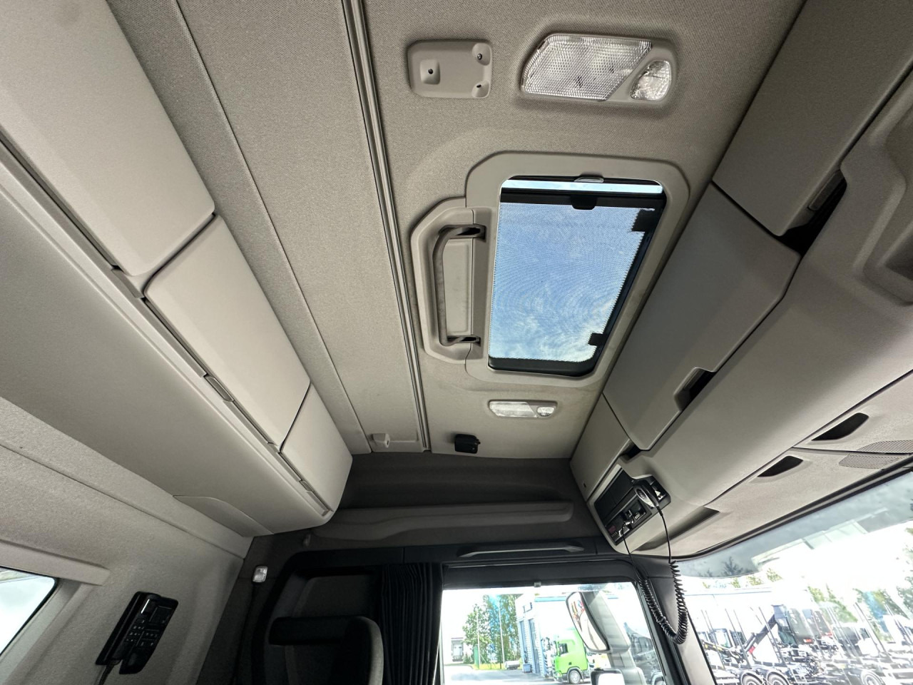 SCANIA R 450 B6x4HA - Containertransporter/ Wissellaadbak vrachtwagen: afbeelding 3 SCANIA R 450 B6x4HA - Containertransporter/ Wissellaadbak vrachtwagen: afbeelding 3