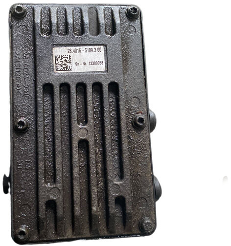 Mercedes-Benz 2013 - Geluiddemper/ Uitlaatsysteem: afbeelding 2 Mercedes-Benz 2013 - Geluiddemper/ Uitlaatsysteem: afbeelding 2