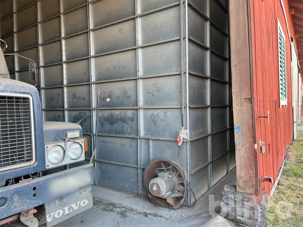 4 x80 ton / 4x 105m3 - Apparatuur na de oogst: afbeelding 4 4 x80 ton / 4x 105m3 - Apparatuur na de oogst: afbeelding 4