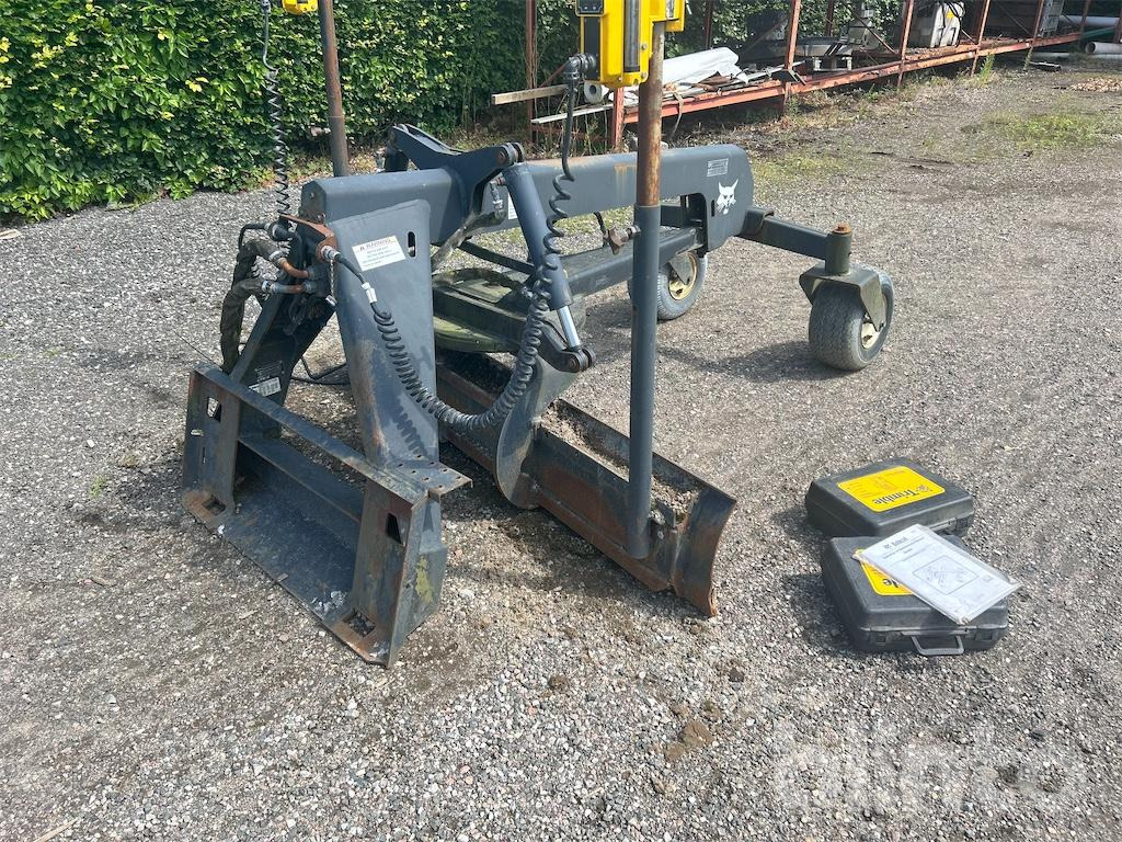 Bobcat Grader - Trimble Laser - Aanbouwdeel voor Grader: afbeelding 3 Bobcat Grader - Trimble Laser - Aanbouwdeel voor Grader: afbeelding 3