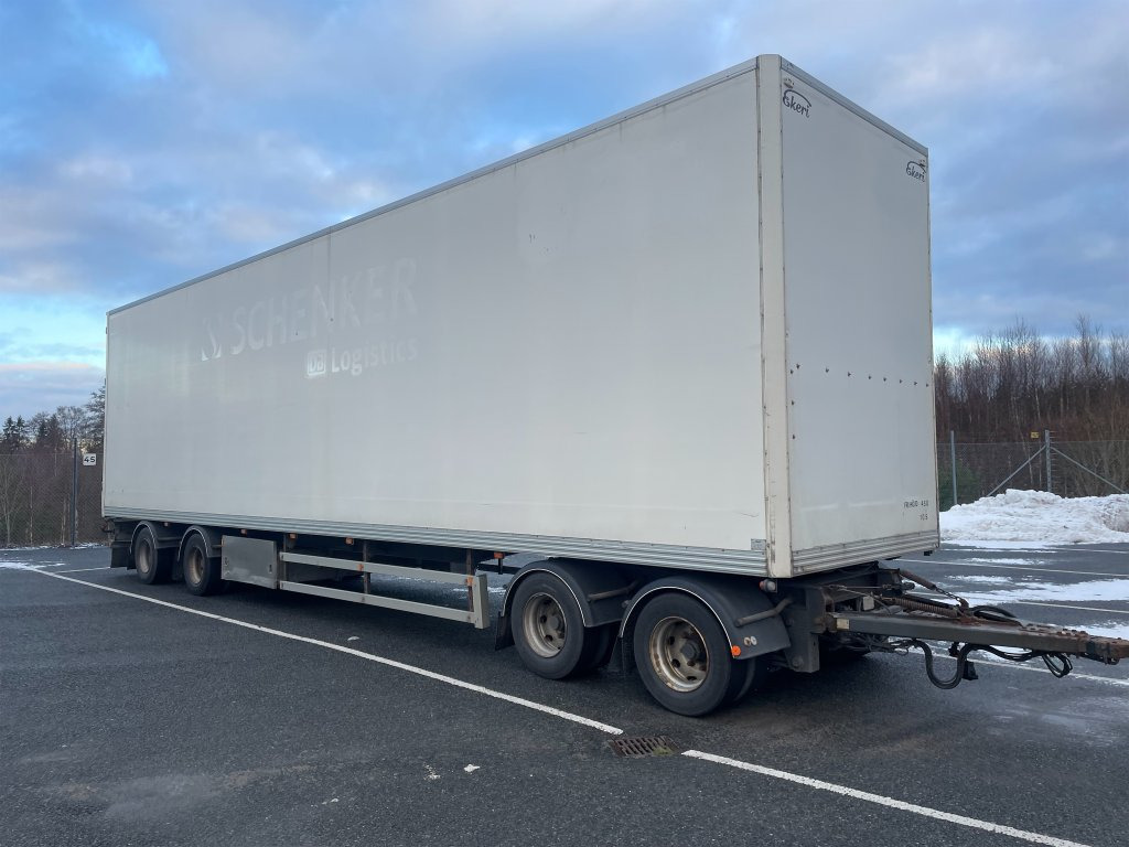 EKERI L/L-4 - Gesloten aanhangwagen: afbeelding 2 EKERI L/L-4 - Gesloten aanhangwagen: afbeelding 2