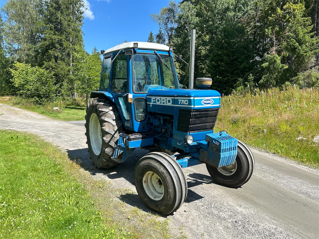 FORD 7710 2WD - Tractor: afbeelding 2 FORD 7710 2WD - Tractor: afbeelding 2