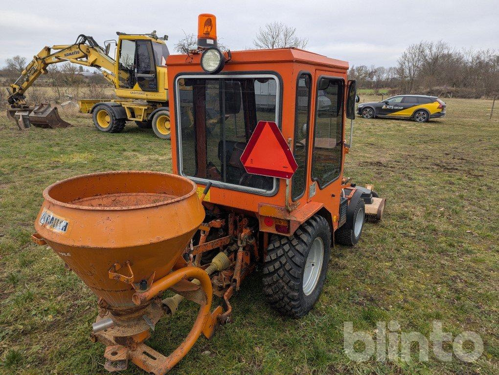 Holder P60 med flera redskap - Gemeentelijke machine/ Speciaal: afbeelding 4 Holder P60 med flera redskap - Gemeentelijke machine/ Speciaal: afbeelding 4