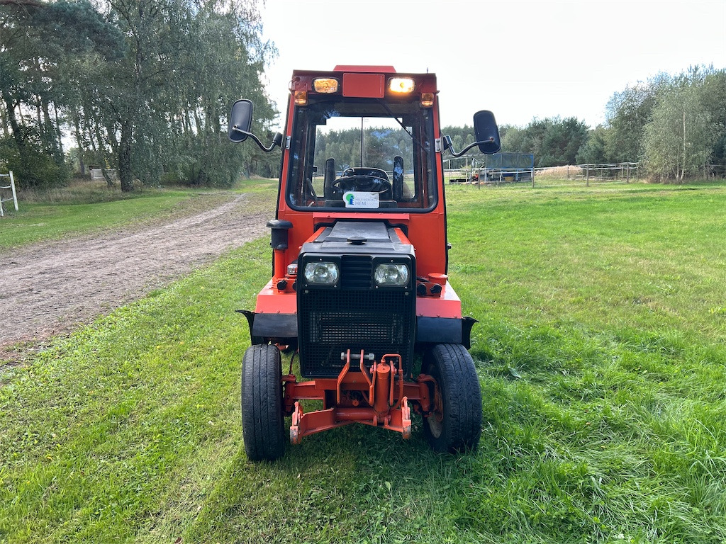 HOLDER P70C-460 - Gemeentelijke tractor: afbeelding 2 HOLDER P70C-460 - Gemeentelijke tractor: afbeelding 2