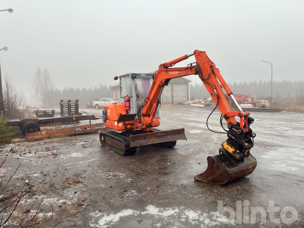 Hitachi EX40 - Minigraafmachine: afbeelding 3 Hitachi EX40 - Minigraafmachine: afbeelding 3