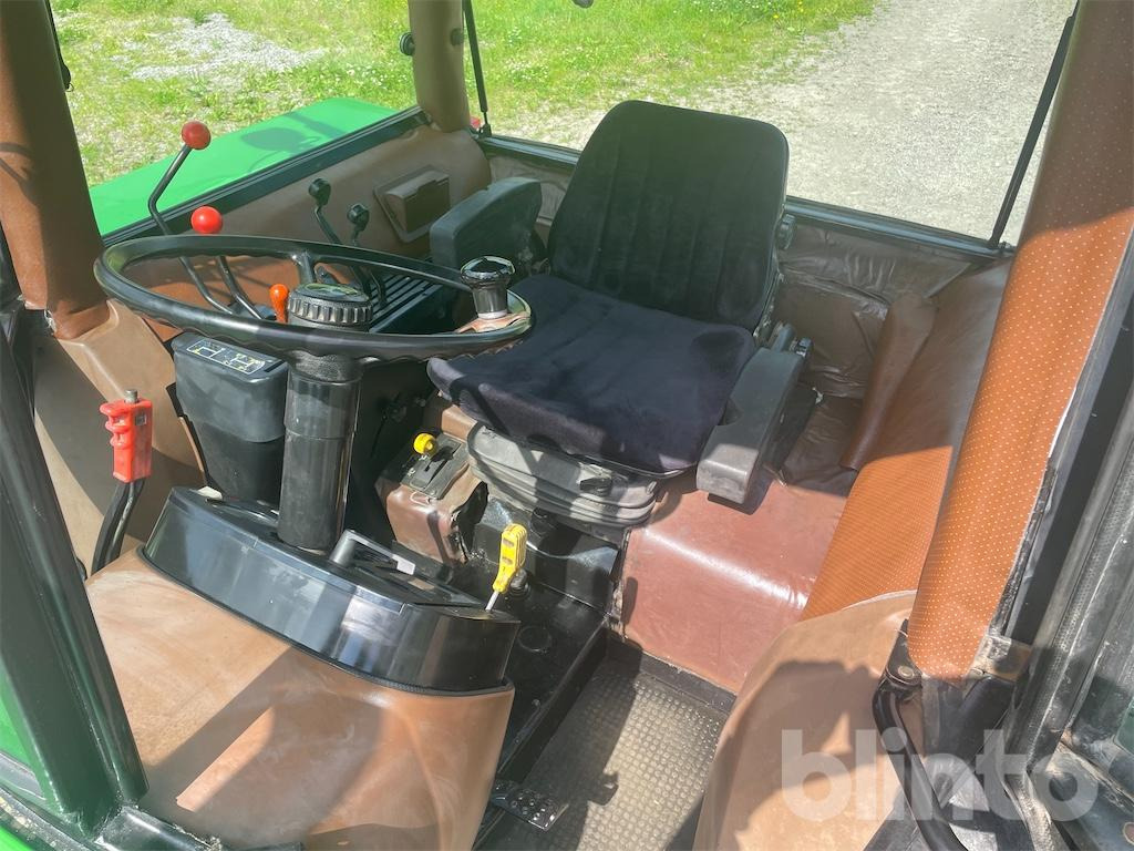 JOHN DEERE 2450 - Tractor: afbeelding 5 JOHN DEERE 2450 - Tractor: afbeelding 5