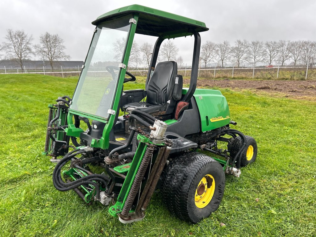 John Deere 3235C - Gazonmaaier: afbeelding 1 John Deere 3235C - Gazonmaaier: afbeelding 1
