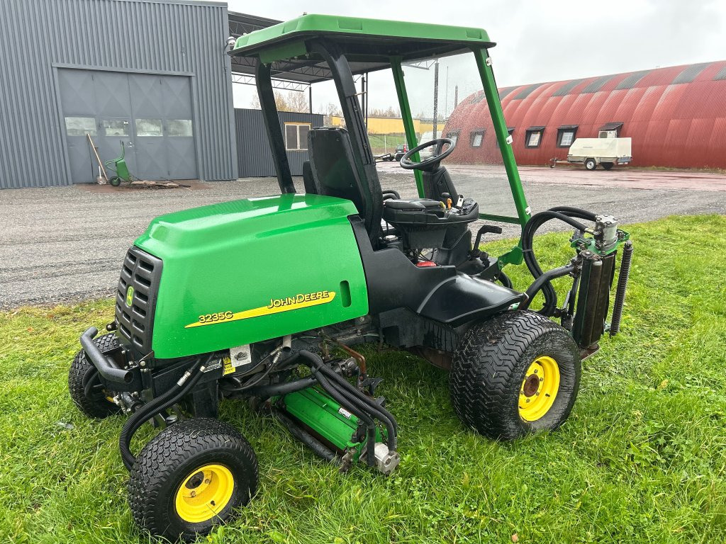 John Deere 3235C - Gazonmaaier: afbeelding 5 John Deere 3235C - Gazonmaaier: afbeelding 5