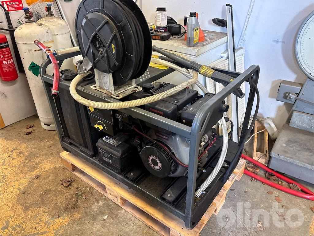 Kärcher Professional HDS 1000 DE - Hogedrukreiniger: afbeelding 2 Kärcher Professional HDS 1000 DE - Hogedrukreiniger: afbeelding 2
