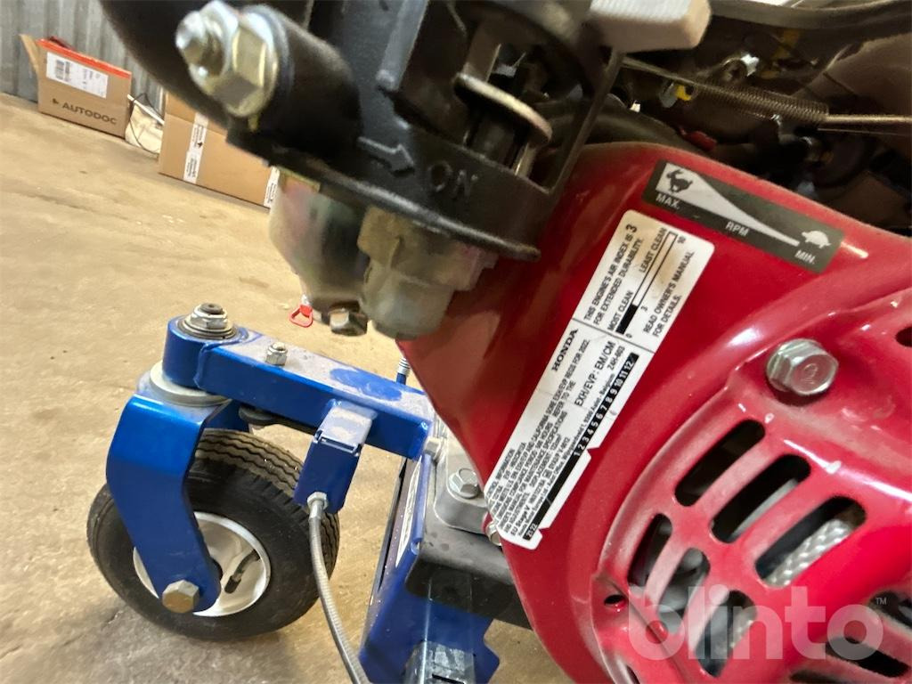 Bouwmaterieel Linelazer 3400: afbeelding 10 Bouwmaterieel Linelazer 3400: afbeelding 10