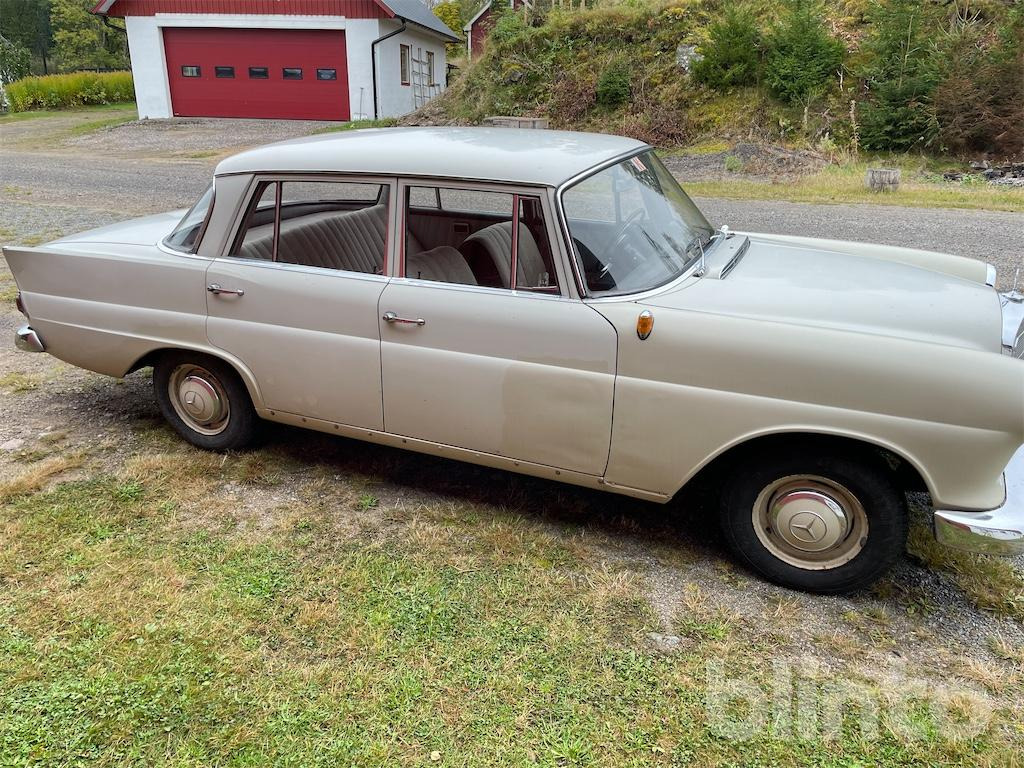 MERCEDES-BENZ 190 D C - Personenwagen: afbeelding 4 MERCEDES-BENZ 190 D C - Personenwagen: afbeelding 4