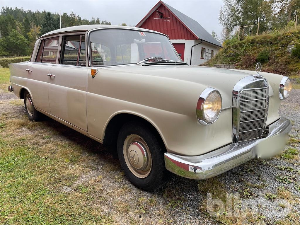 MERCEDES-BENZ 190 D C - Personenwagen: afbeelding 3 MERCEDES-BENZ 190 D C - Personenwagen: afbeelding 3