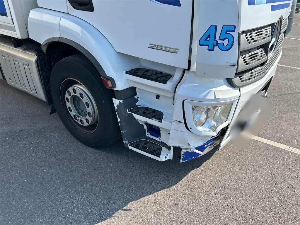 Koelwagen vrachtwagen MERCEDES-BENZ: afbeelding 6