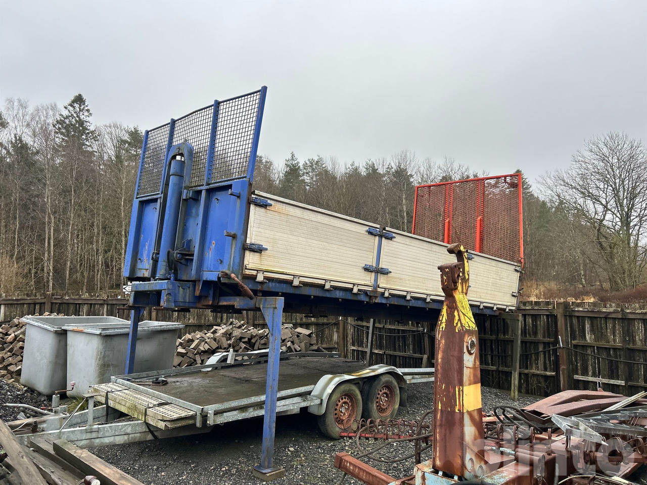 Sörling kameleont - Kipper laadbak: afbeelding 2 Sörling kameleont - Kipper laadbak: afbeelding 2