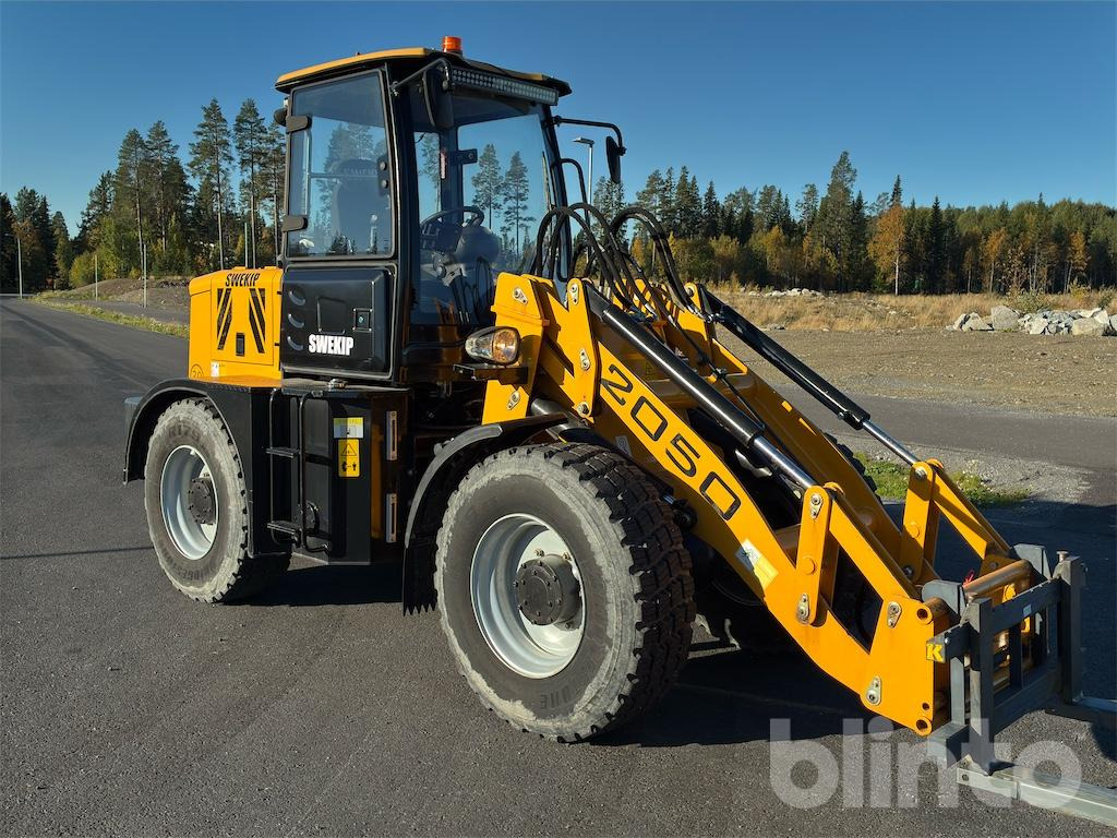 Swekip 2050 inklusive långgafflar och planeringsskopa - Wiellader: afbeelding 5 Swekip 2050 inklusive långgafflar och planeringsskopa - Wiellader: afbeelding 5