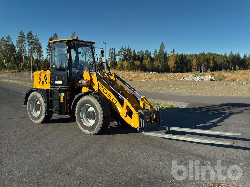 Swekip 2050 inklusive långgafflar och planeringsskopa - Wiellader: afbeelding 4 Swekip 2050 inklusive långgafflar och planeringsskopa - Wiellader: afbeelding 4