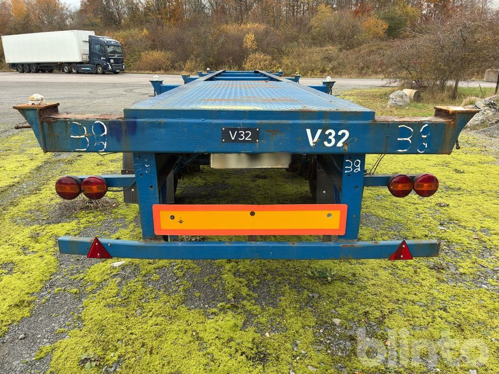 TRAUFO FRUEHAUF - Open bak met boorden oplegger: afbeelding 5 TRAUFO FRUEHAUF - Open bak met boorden oplegger: afbeelding 5