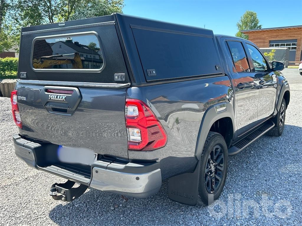 Toyota Hilux - 2.8l - 204 PS - Double Cab Invincible - LKW Zulassung - nur 23604 Kilometer - Pick-up: afbeelding 3 Toyota Hilux - 2.8l - 204 PS - Double Cab Invincible - LKW Zulassung - nur 23604 Kilometer - Pick-up: afbeelding 3
