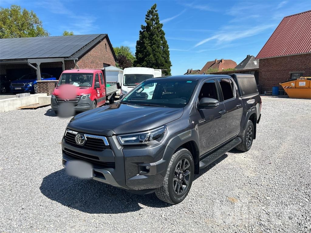 Toyota Hilux - 2.8l - 204 PS - Double Cab Invincible - LKW Zulassung - nur 23604 Kilometer - Pick-up: afbeelding 1 Toyota Hilux - 2.8l - 204 PS - Double Cab Invincible - LKW Zulassung - nur 23604 Kilometer - Pick-up: afbeelding 1