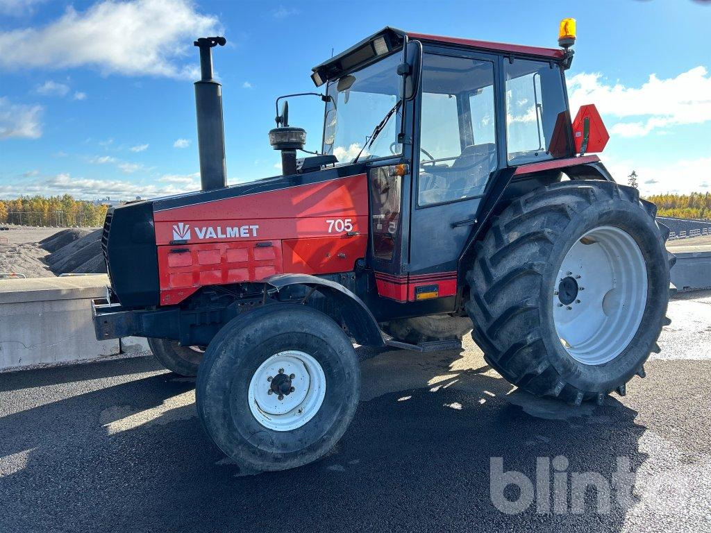 VALMET 705 - Tractor: afbeelding 1 VALMET 705 - Tractor: afbeelding 1