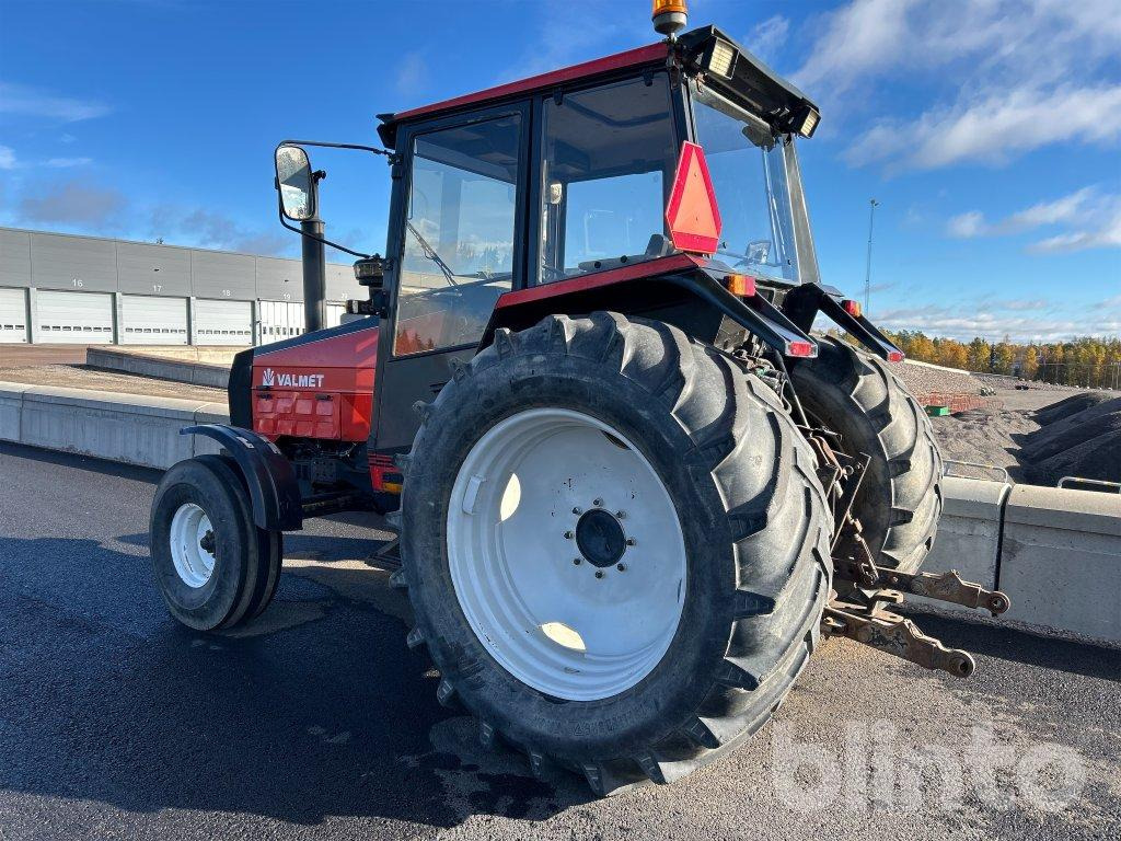 VALMET 705 - Tractor: afbeelding 3 VALMET 705 - Tractor: afbeelding 3