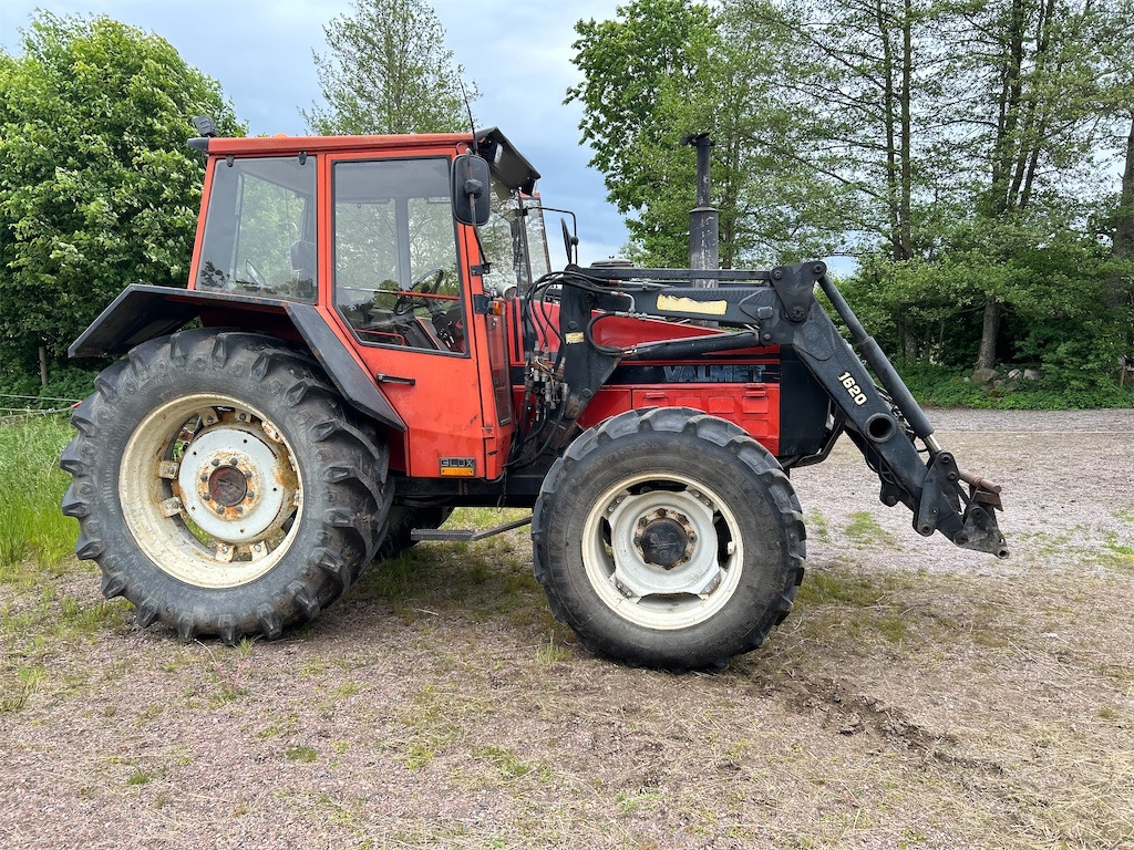 VALMET 805-4 - Tractor: afbeelding 3 VALMET 805-4 - Tractor: afbeelding 3