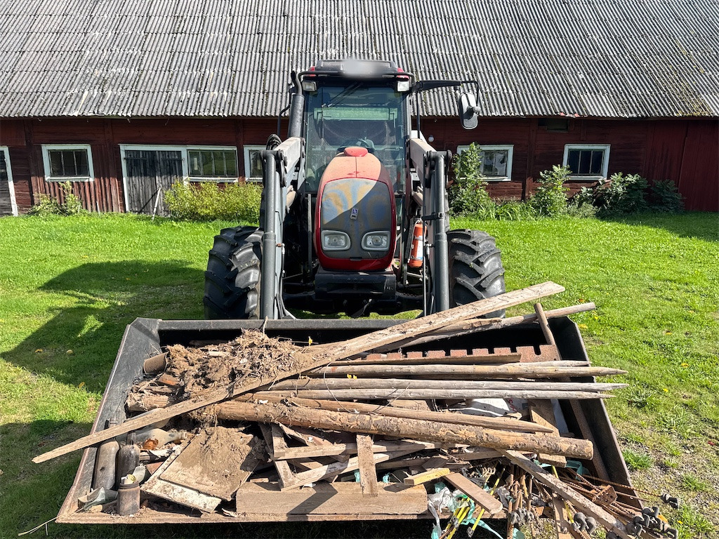 VALTRA A75-4 - Tractor: afbeelding 2 VALTRA A75-4 - Tractor: afbeelding 2