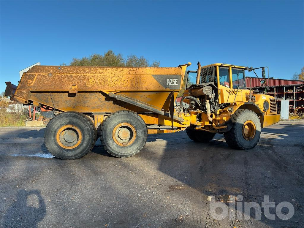 VOLVO A25E 6X6 - Kiepwagen met knikbesturing: afbeelding 4 VOLVO A25E 6X6 - Kiepwagen met knikbesturing: afbeelding 4