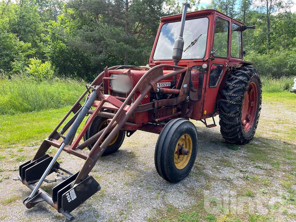 VOLVO-BM T 430 med frontlastare ÅLÖ - Tractor: afbeelding 1 VOLVO-BM T 430 med frontlastare ÅLÖ - Tractor: afbeelding 1