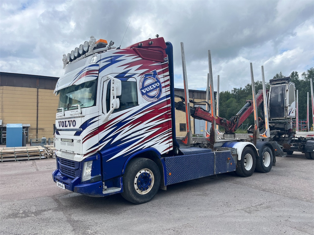 VOLVO FH 6*4 - Houttransport, Kraanwagen: afbeelding 2 VOLVO FH 6*4 - Houttransport, Kraanwagen: afbeelding 2