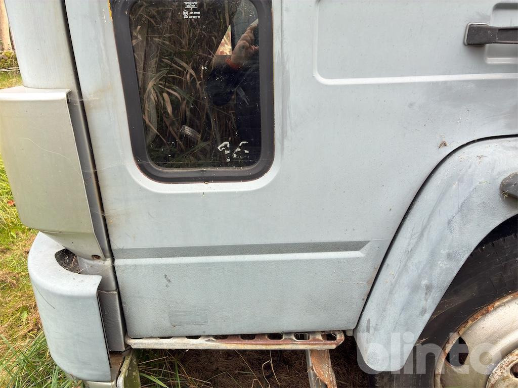 Paardenvrachtwagen VOLVO FL614: afbeelding 38