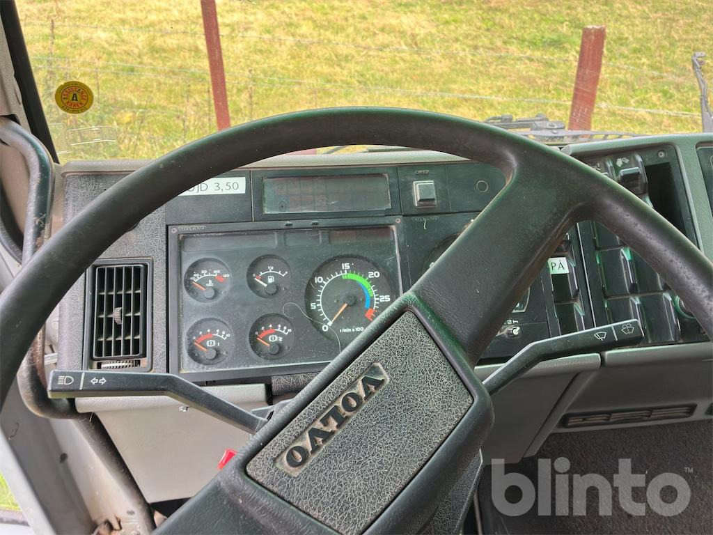 Paardenvrachtwagen VOLVO FL614: afbeelding 45