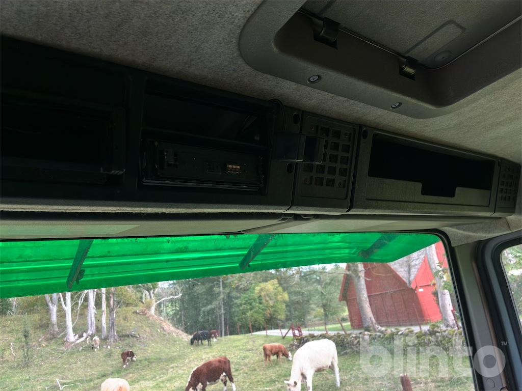 Paardenvrachtwagen VOLVO FL614: afbeelding 47
